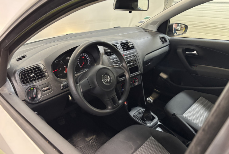 Volkswagen Polo 1.2 TDI 75ch  Confortline  / entretien à jour