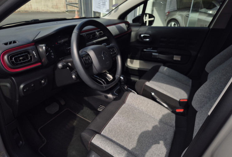 Citroën C3 110ch EAT6 Série spéciale 