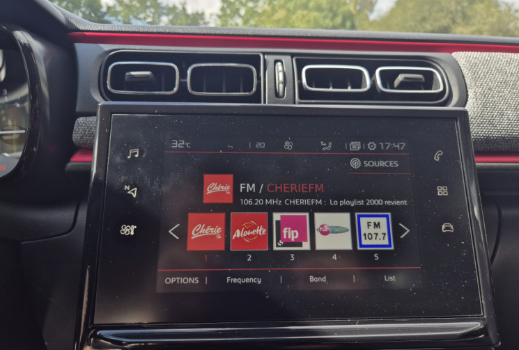 Citroën C3 110ch EAT6 Série spéciale 