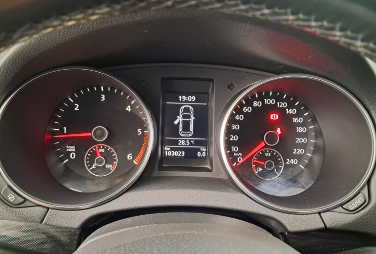 Volkswagen Golf VI 2.0 TDI 140 CONFORTLINE 4MOTION - CARPLAY - CAMERA - SUIVI ENTRETIEN - REVISEE -