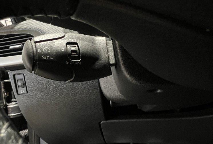 Peugeot 207 SW OUTDOOR 1.6 HDI PREMIUM 