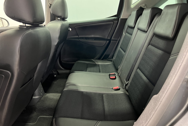 Peugeot 207 SW OUTDOOR 1.6 HDI PREMIUM 
