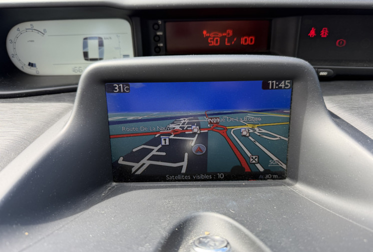 Citroën C3 Picasso 1.6 HDI 115 CH EXCLUSIVE / DISTRIBUTION FAITE / CAMERA DE RECUL