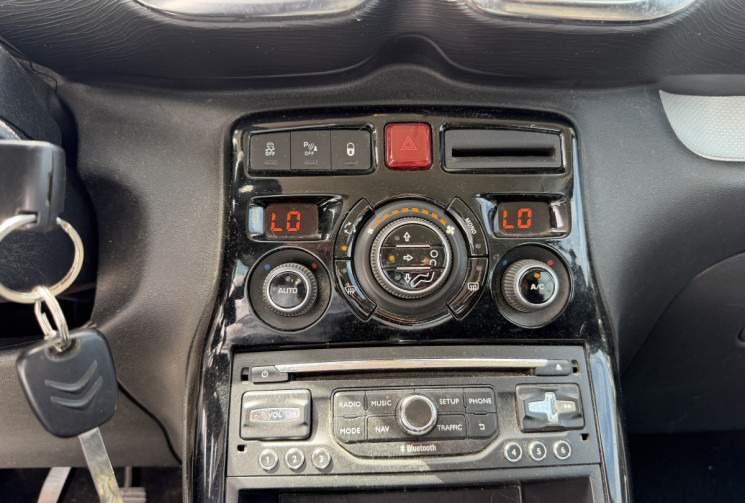Citroën C3 Picasso 1.6 HDI 115 CH EXCLUSIVE / DISTRIBUTION FAITE / CAMERA DE RECUL