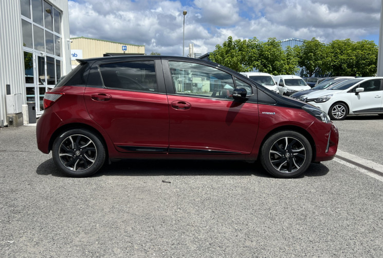 Toyota Yaris Collection Phase 3 Hybrid 1.5 VVTi HSD 100cv E-CVT * FRANCE