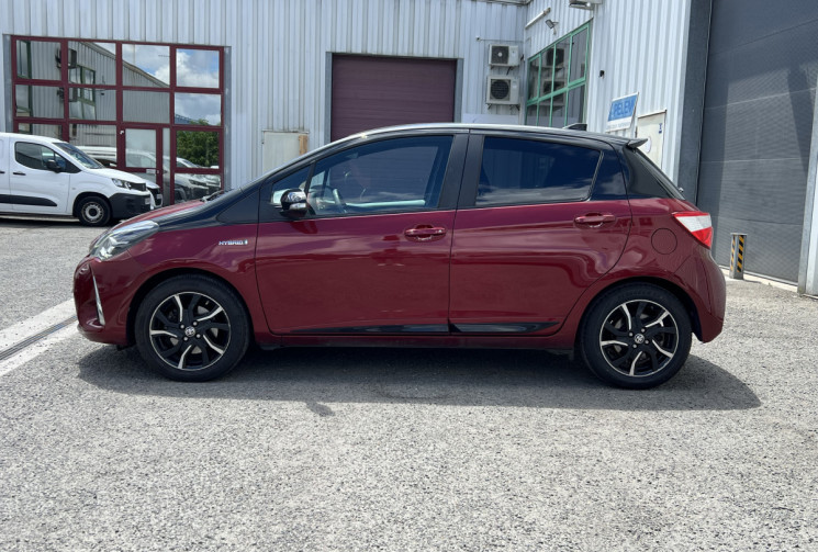 Toyota Yaris Collection Phase 3 Hybrid 1.5 VVTi HSD 100cv E-CVT * FRANCE