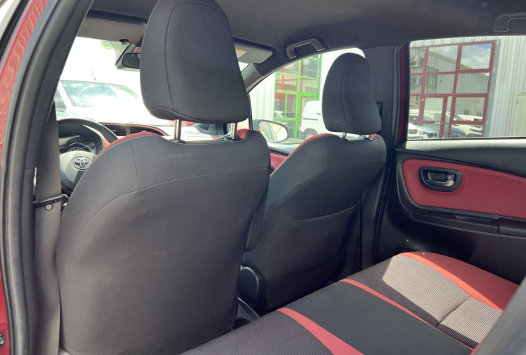 Toyota Yaris Collection Phase 3 Hybrid 1.5 VVTi HSD 100cv E-CVT * FRANCE