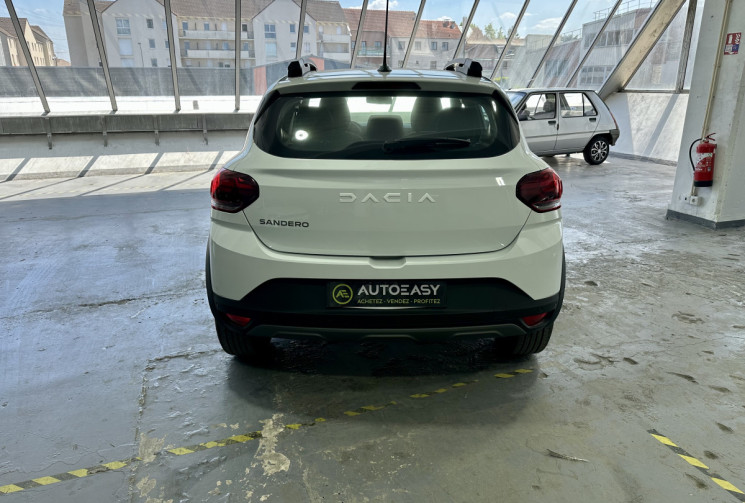 Dacia Sandero  Stepway Expression 1.0 ECO-G 100 /Suivi Dacia/Première main/CarPlay/Caméra/Toit ouv