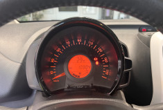 Citroën C1 1.0 VTI 72CH BVM5 MILLENIUM / PREMIERE MAIN