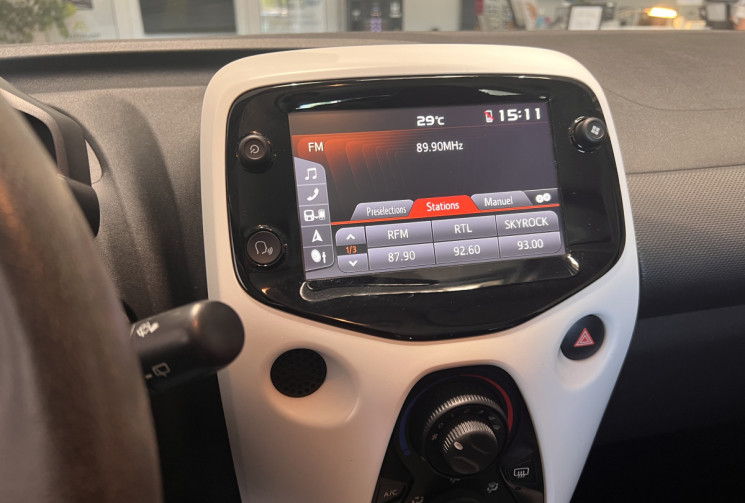 Citroën C1 1.0 VTI 72CH BVM5 MILLENIUM / PREMIERE MAIN