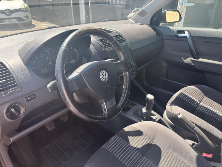 Volkswagen Polo 1.2 60 cv conforline / Clim / 119000 kms d'origine / CT OK / Révision OK / Garantie