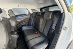 Peugeot 3008 1.2 Puretech 130 Allure Business EAT8 / Distri OK / Caméra / Keyless / LED / Carplay