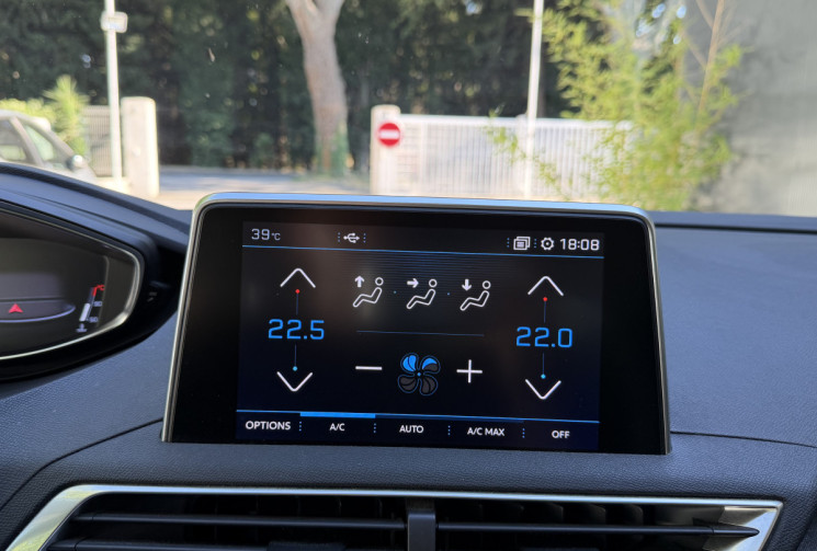 Peugeot 3008 1.2 Puretech 130 Allure Business EAT8 / Distri OK / Caméra / Keyless / LED / Carplay