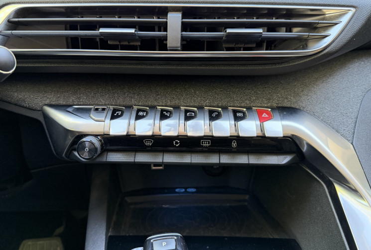 Peugeot 3008 1.2 Puretech 130 Allure Business EAT8 / Distri OK / Caméra / Keyless / LED / Carplay