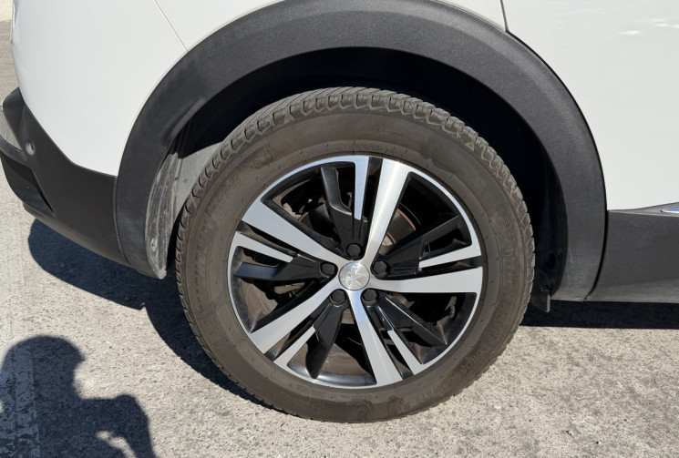 Peugeot 3008 1.2 Puretech 130 Allure Business EAT8 / Distri OK / Caméra / Keyless / LED / Carplay