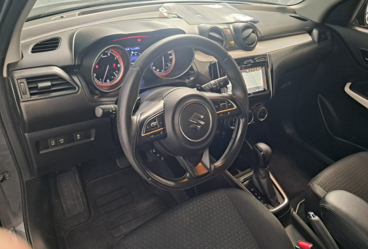 Suzuki Swift  1.0 Boosterjet 111 Pack Auto - CAMERA - SUIVI CONCESSION SUZUKI -