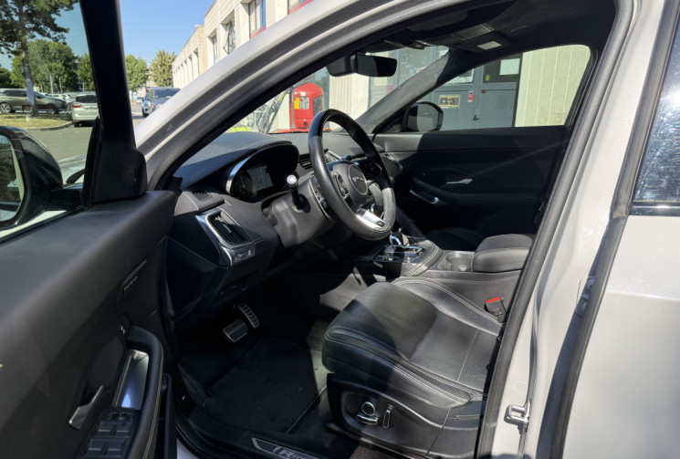 Jaguar E-Pace D200 MHEV R-DYNAMIC SE AWD BVA