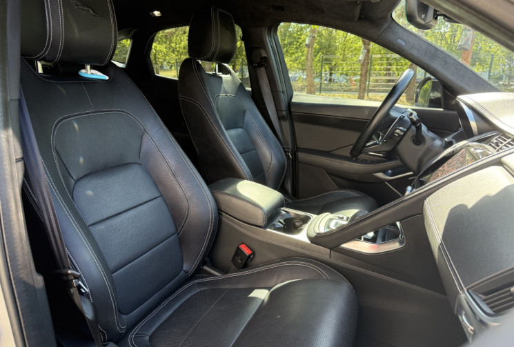 Jaguar E-Pace D200 MHEV R-DYNAMIC SE AWD BVA