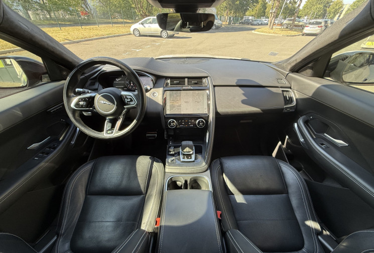 Jaguar E-Pace D200 MHEV R-DYNAMIC SE AWD BVA