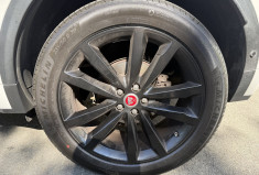 Jaguar E-Pace D200 MHEV R-DYNAMIC SE AWD BVA