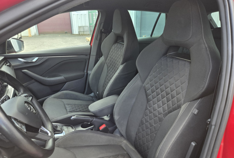 Skoda Scala 1.5 TSI DSG7 150 cv STYLE * SIEGES SPORTS * CARPLAY  * SIEGES CHAUFFANTS*               