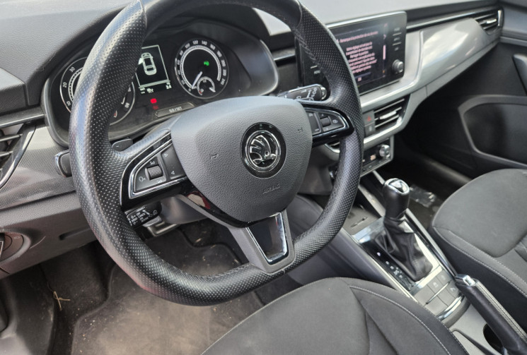 Skoda Scala 1.5 TSI DSG7 150 cv STYLE * SIEGES SPORTS * CARPLAY  * SIEGES CHAUFFANTS*               