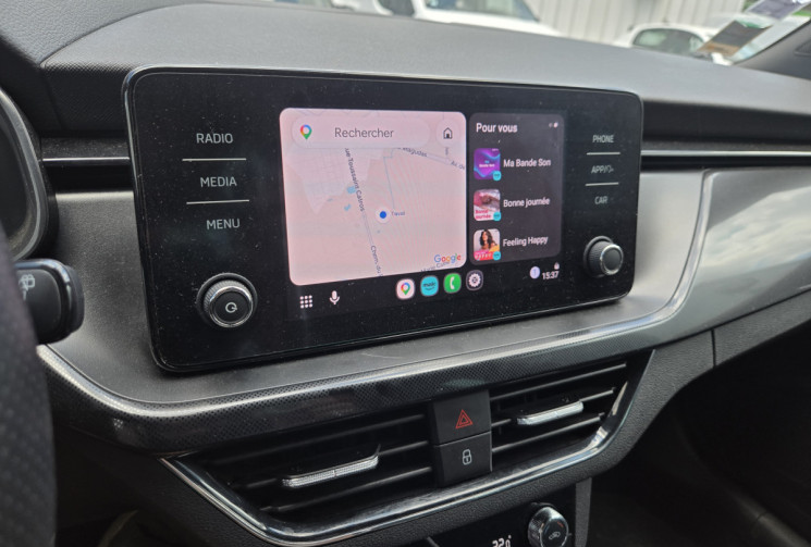 Skoda Scala 1.5 TSI DSG7 150 cv * SIEGES SPORTS * CARPLAY  * SIEGES CHAUFFANTS*               
