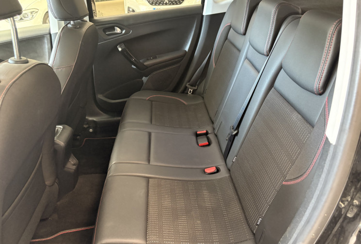Peugeot 2008 1.6 HDI 120 CV GT LINE