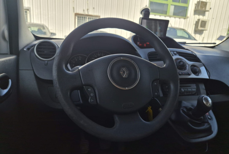 Renault Kangoo II Phase 2 1.5 DCI * CLIM * 90CV * IDEAL CAMPING * FAMILLE * SURF 