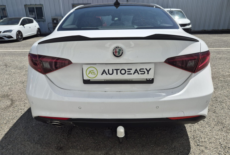 Alfa Romeo Giulia (952) 2.2 JTD 16V 150 CV * CLIM * PACK SPORT * DISTRIBUTION FAITE 