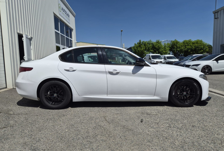 Alfa Romeo Giulia (952) 2.2 JTD 16V 150 CV * CLIM * PACK SPORT * DISTRIBUTION FAITE 
