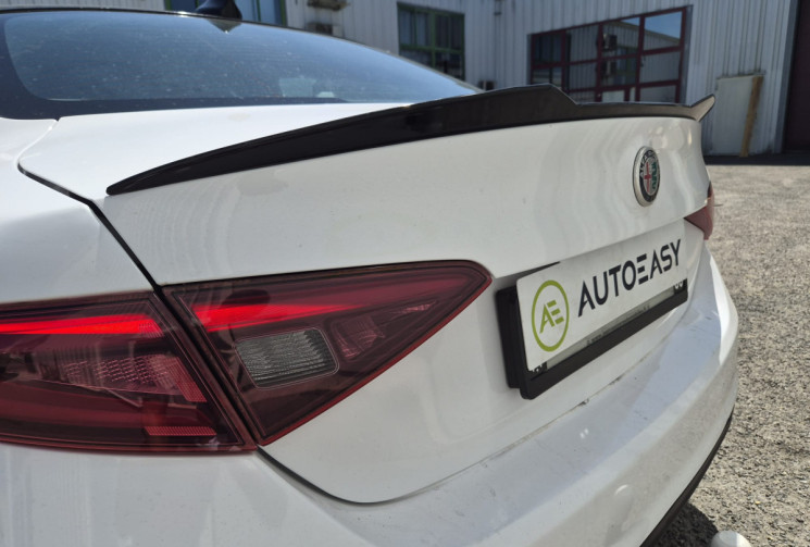 Alfa Romeo Giulia (952) 2.2 JTD 16V 150 CV * CLIM * PACK SPORT * DISTRIBUTION FAITE 