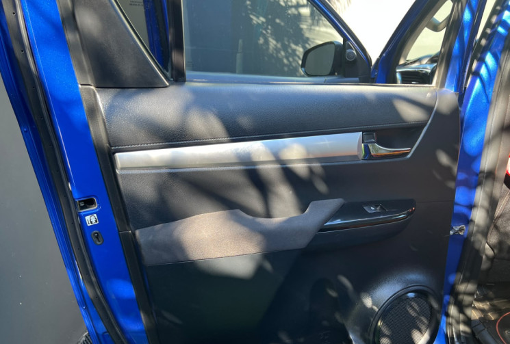 Toyota HILUX  2.4 D-4D 16V DPF Pickup double cabine AWD 150 cv