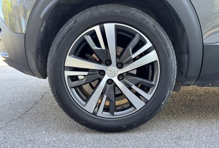 Peugeot 3008 ALLURE 1.5 HDI 130 EAT8 / Camera / Carplay / Sieges Chauffants / Entretien OK