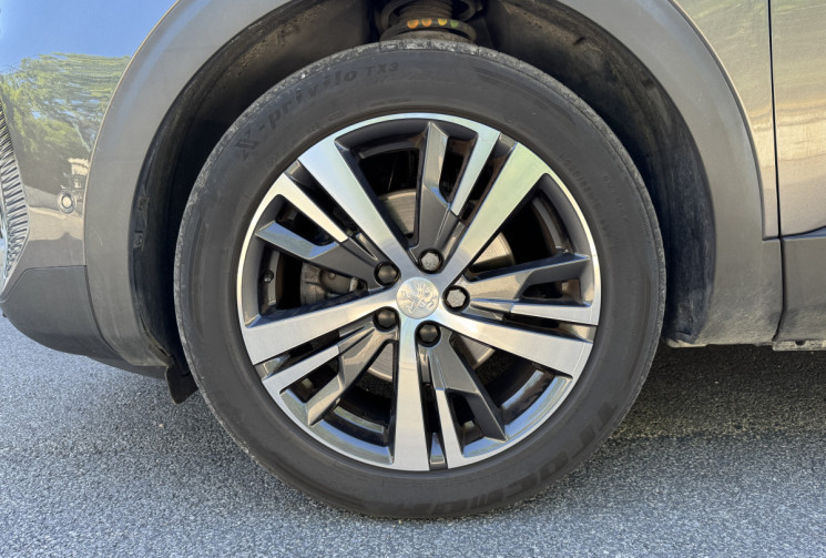 Peugeot 3008 ALLURE 1.5 HDI 130 EAT8 / Camera / Carplay / Sieges Chauffants / Entretien OK