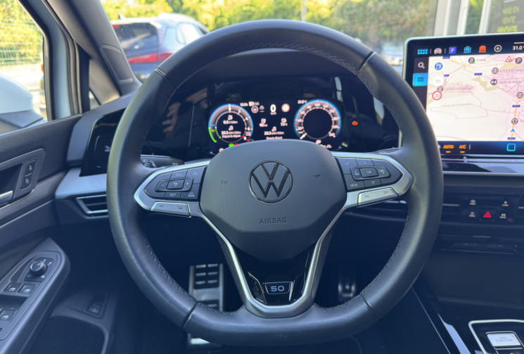 Volkswagen Golf 8.5 50 Edition 1.5 eTSi 204 DSG6 eHybrid / Garantie VW 08/28 / IQ Light / Camera 