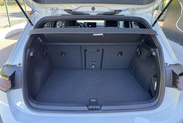 Volkswagen Golf 8.5 50 Edition 1.5 eTSi 204 DSG6 eHybrid / Garantie VW 08/28 / IQ Light / Camera 