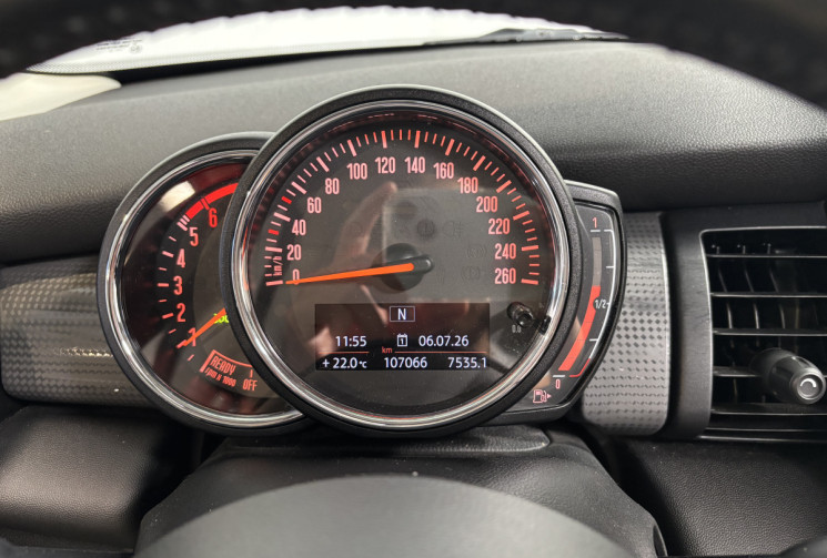 Mini Cooper D 116 ch Blackfriars / Toit ouvrant panoramique / historique d'entretien disponible