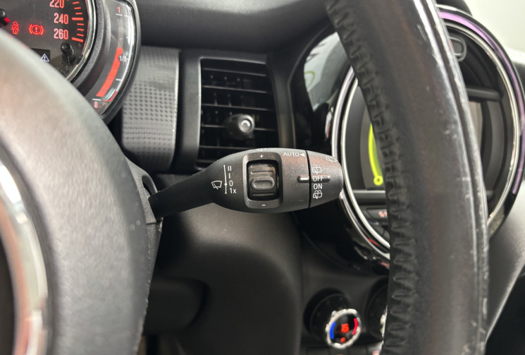 Mini Cooper D 116 ch Blackfriars / Toit ouvrant panoramique / historique d'entretien disponible