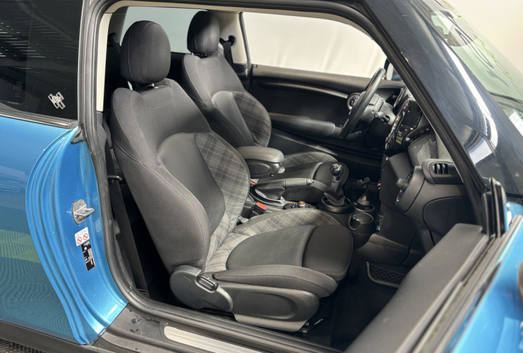 Mini Cooper D 116 ch Blackfriars / Toit ouvrant panoramique / historique d'entretien disponible