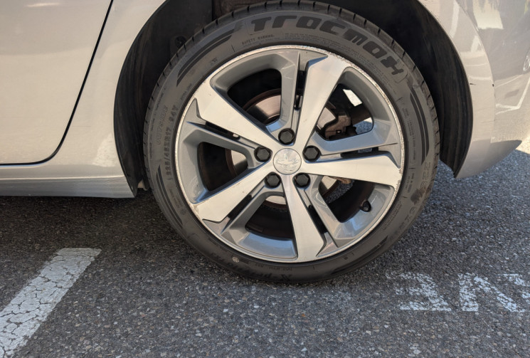 Peugeot 308 1.2 Puretech 130 Ch Féline S&S EAT6 5p