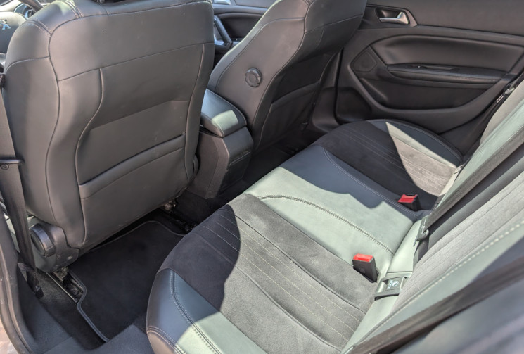Peugeot 308 1.2 Puretech 130 Ch Féline S&S EAT6 5p