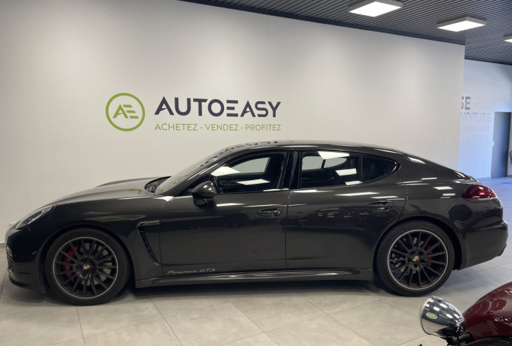 Porsche Panamera GTS PDK 