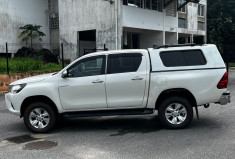 Toyota HILUX 2.4 Pickup double cabine AWD 150 cv // Peu kilométré // boite manuelle