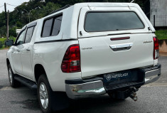 Toyota HILUX 2.4 Pickup double cabine AWD 150 cv // Peu kilométré // boite manuelle