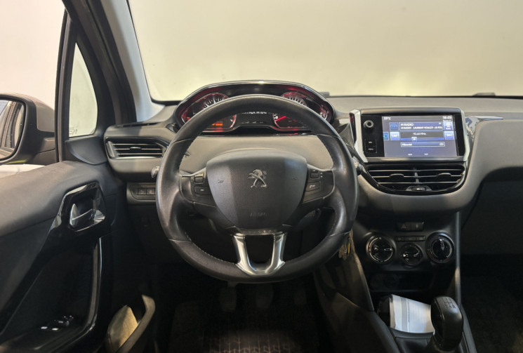 Peugeot 208 1.2 82 ch Active Distribution 2025 historique disponible