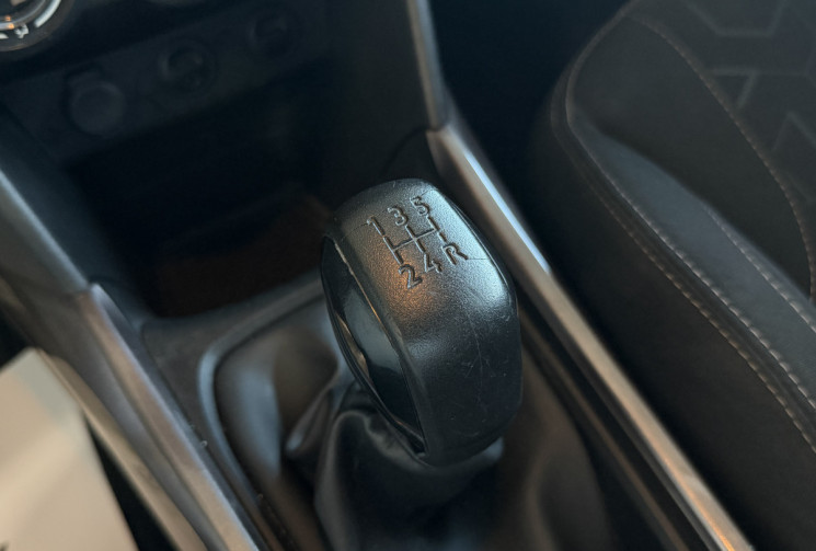 Peugeot 2008 1.2 VTi 82Ch Access / RADAR AR / BLUETOOTH / GPS 