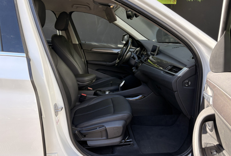 BMW X1  (F48) 20i sDrive 2.0 i DKG7 192cv X-LINE