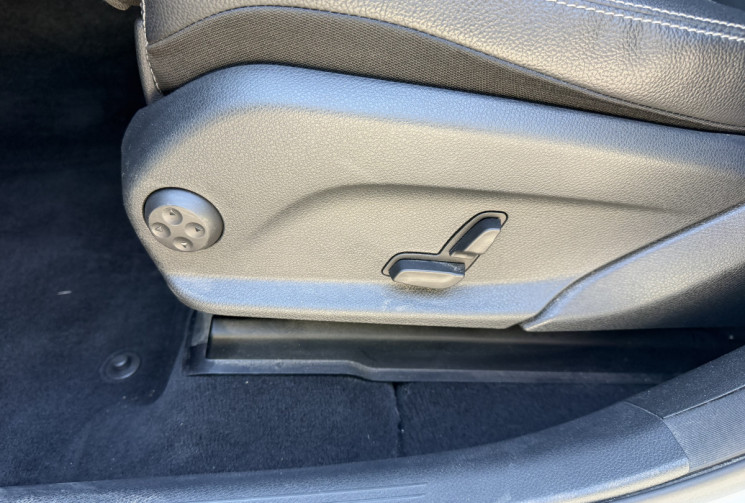 Mercedes GLC Coupé AMG Line 300e 320 4Matic 9G-Tronic / Toit ouvrant / Carplay / 360° / Siege chauff