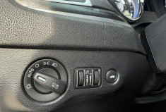 Lancia THEMA 3.0 V6 190Ch